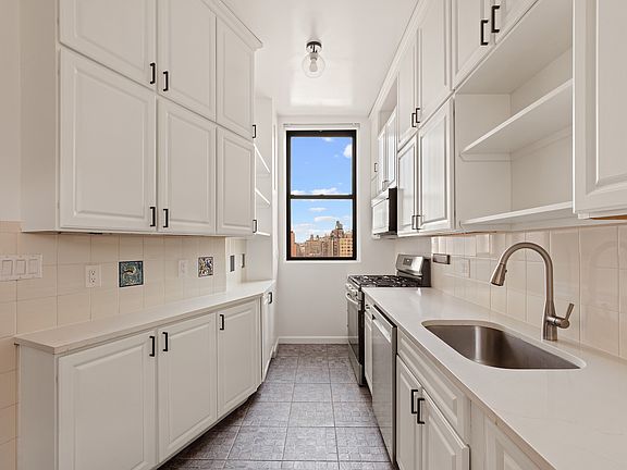 4th image of 251 Central Park W #11DE