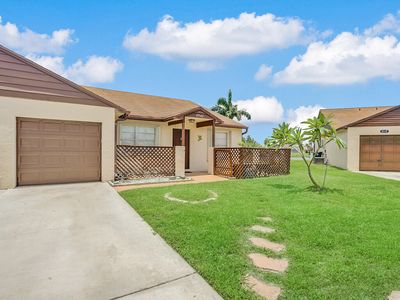 8543 Lake Point Court, Lake Worth, FL, 33467