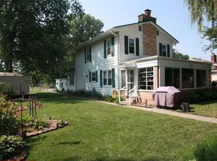 1315 Nippersink Dr, Spring Grove, IL 60081