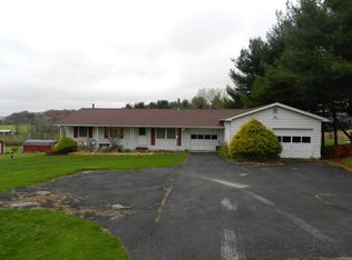 797 Pickle Hill Rd, Mansfield, PA 16933