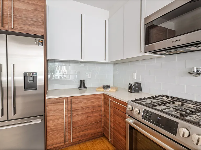 251 Withers St #2F — Photo 31