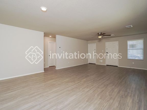 4th image of 5746 Leon Pl