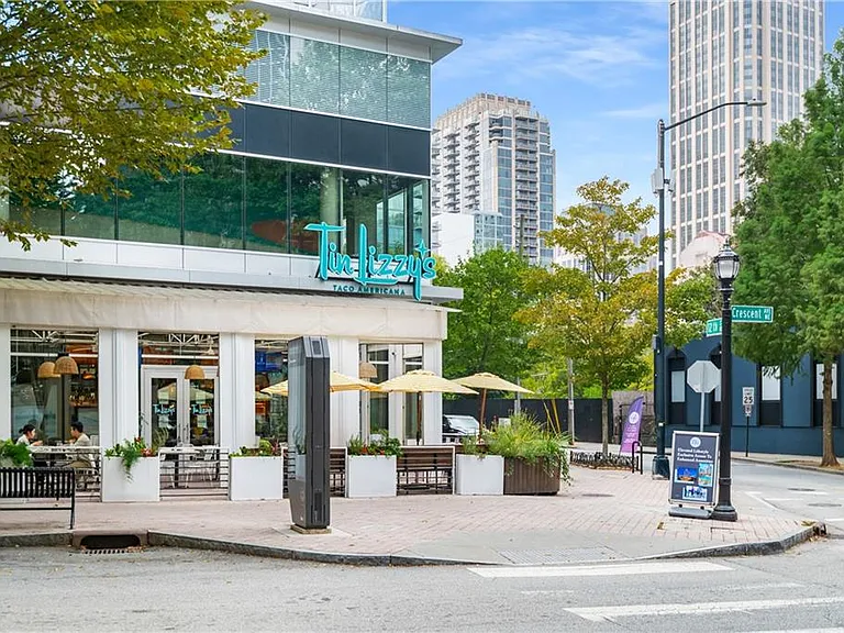 1080 Peachtree St NE #1411 — Photo 56