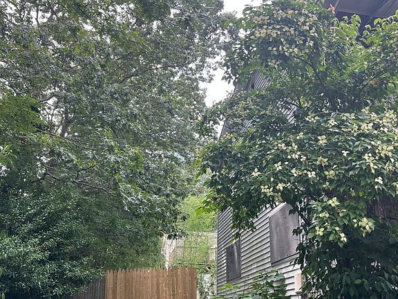 3rd image of 100 W 6th St