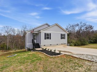 102 Snyder Ct NE, Concord, NC 28025