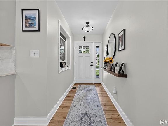 5th image of 3913 Rhine Ct