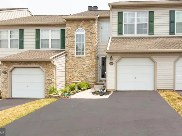 64 Bristol Ct, Norristown, PA 19403