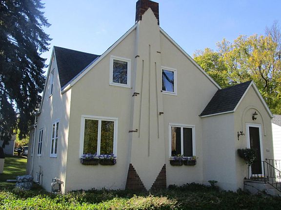 2nd image of 415 W Vasa Ave