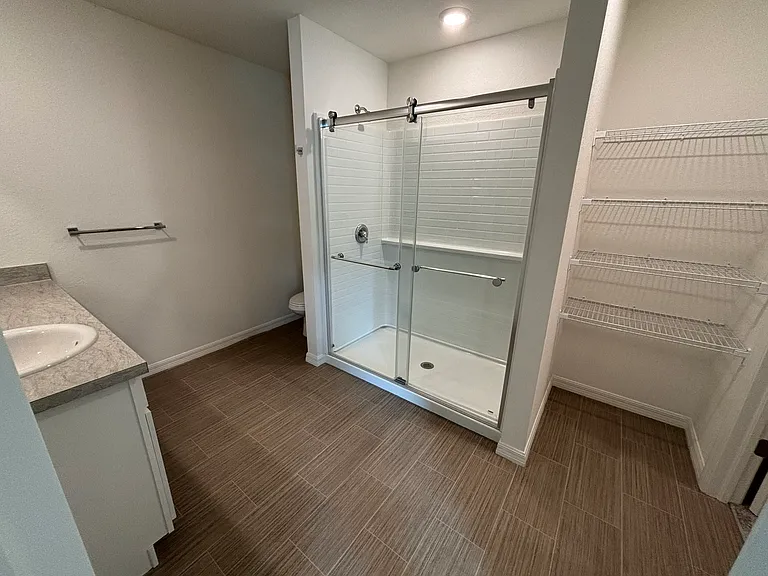 1542 Log Ln — Photo 8