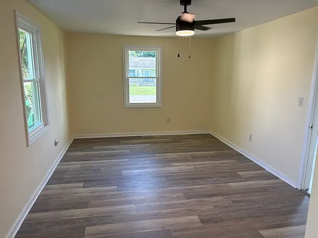 915 Coleman Dr — Photo 10