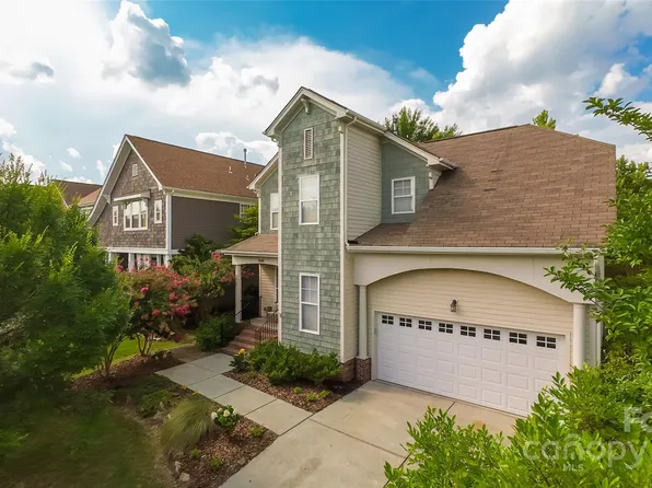 7569 Thorn Creek Ln, Tega Cay, SC 29708