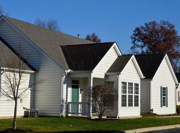 3rd image of 5976 Naughten Pond Dr