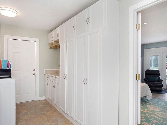 Laundry Room Cabinet
