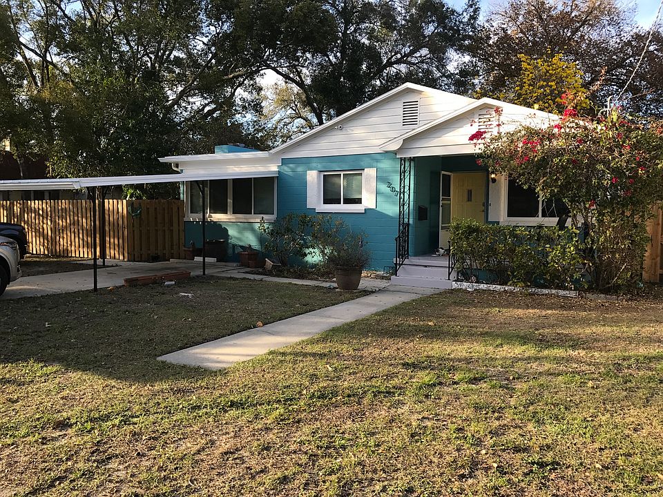1st image of 207 W Henry Ave
