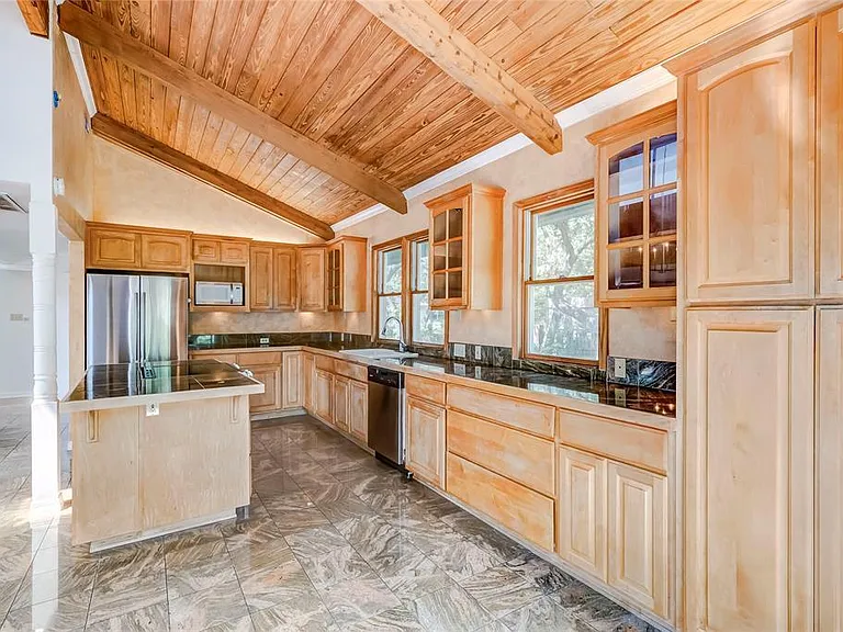 208 Westhaven Dr — Photo 7
