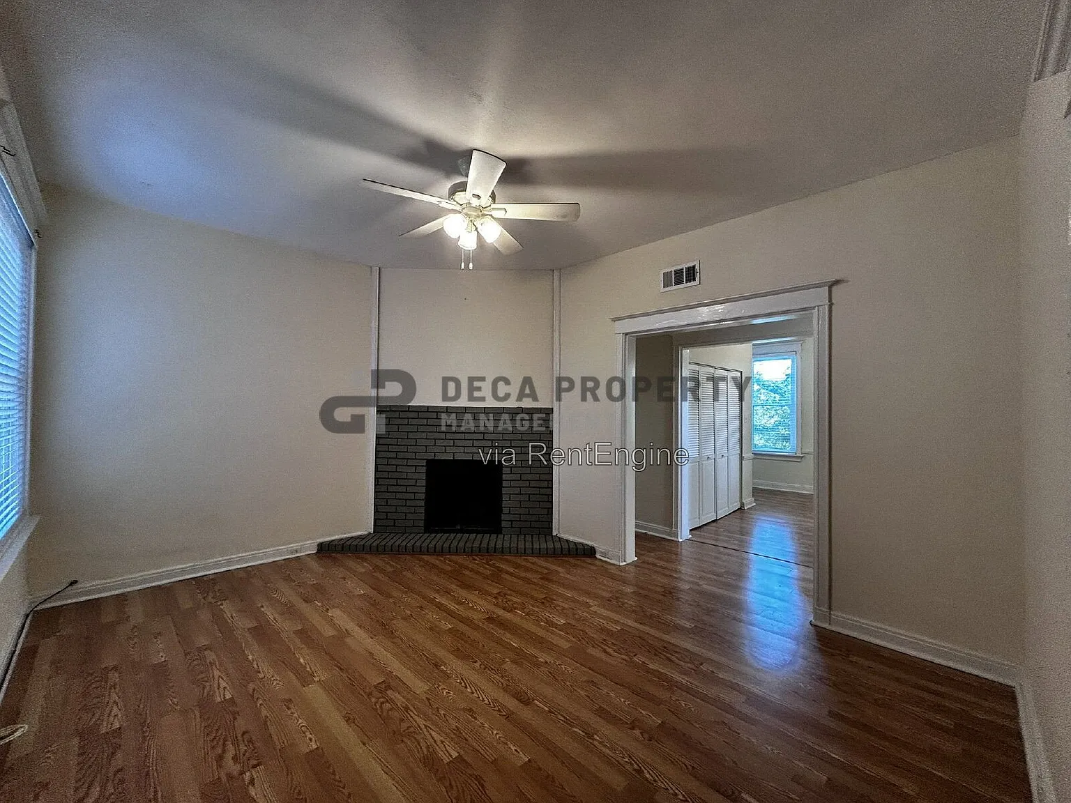 1 bed, 1.0 bath, 1354 sqft, $1,550 — Photo 4