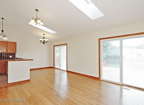 2nd image of 1054 Concord Dr