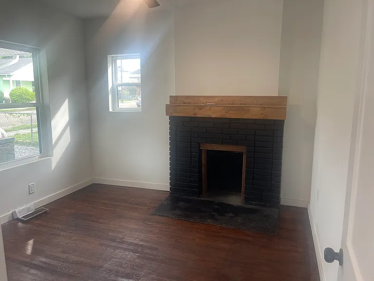 412 E Morelia Ave — Photo 7
