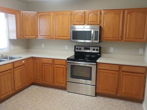 2nd image of 109 Glenstone Ct