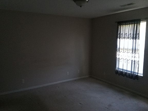 5th image of 24498 Tupelo Ln #B
