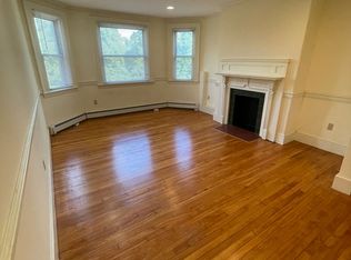 457 Centre St #404, Newton, MA 02458