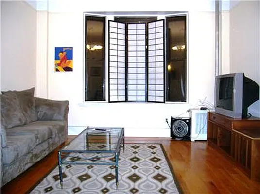 Rented by Barak Realty | media 8