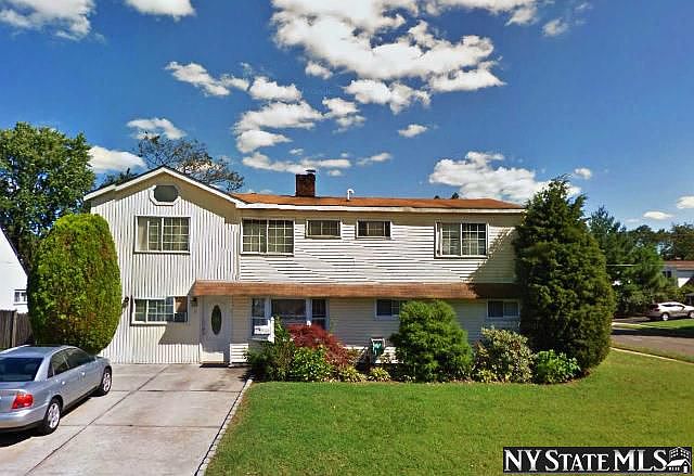 1st image of 11 Twig Ln