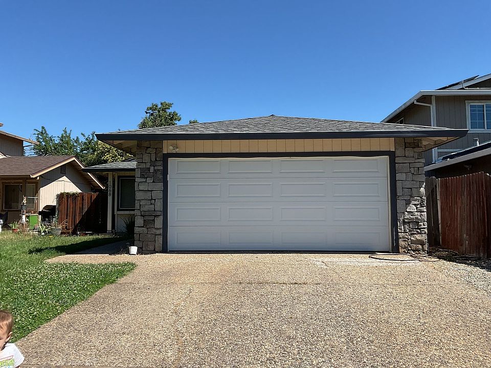 1st image of 1068 Lupin Ave