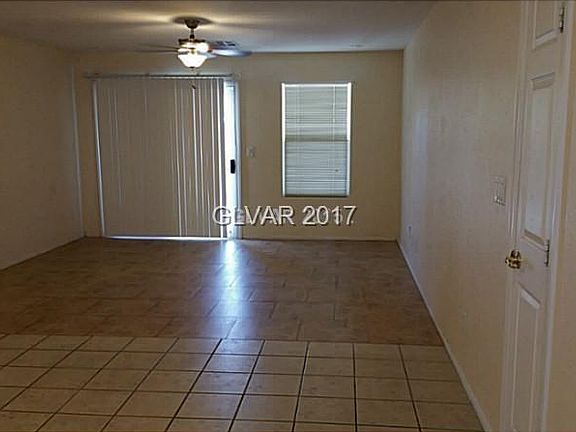 3rd image of 3421 Antique Rose Dr