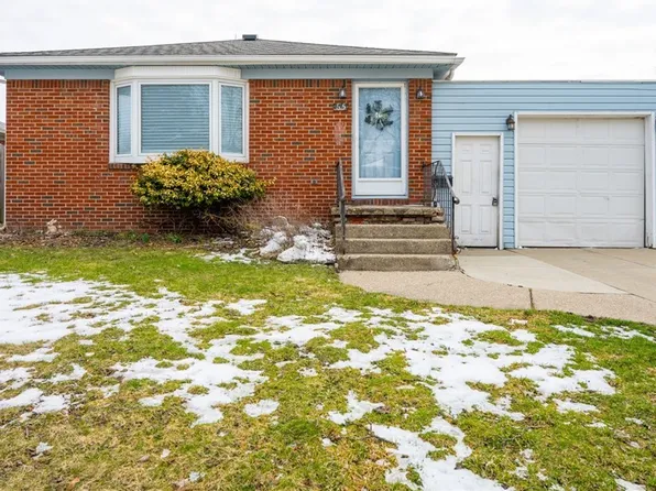 65 Dania Dr, Cheektowaga, NY 14225