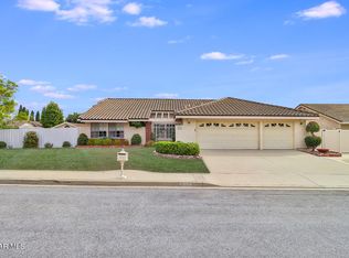 296 Nellie Ct, Thousand Oaks, CA 91320