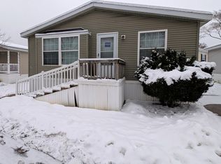 659 Sterling St W #659SW, Justice, IL 60458