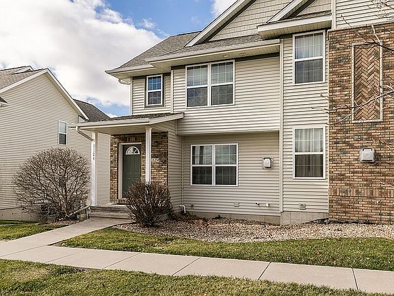 2nd image of 1324 Nicholas Ln