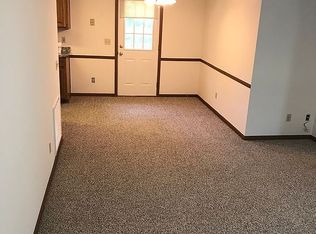1410-1412 W Chestnut St, Savannah, MO 64485