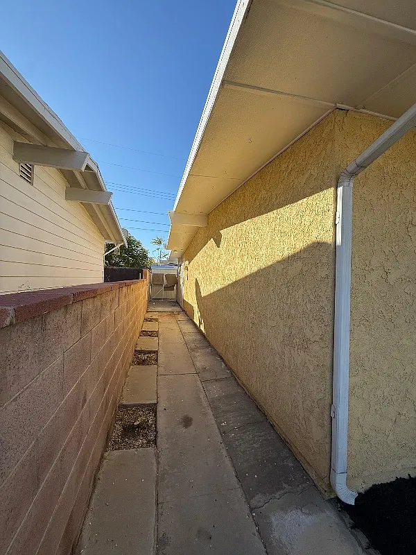 3 bed, 1382 sqft, $2,600 — Photo 4