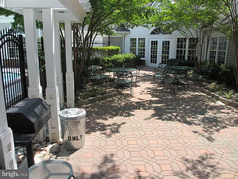 12852 Fair Briar Ln — Photo 37