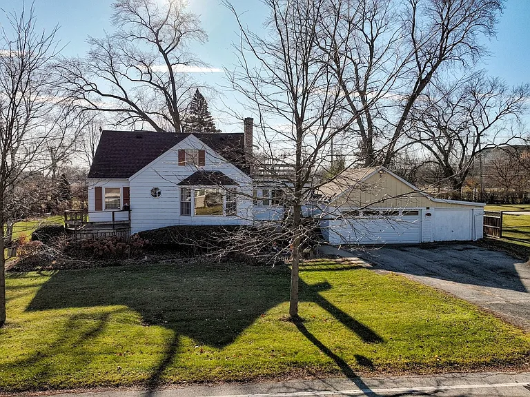 33 E Walnut Ave — Photo 1