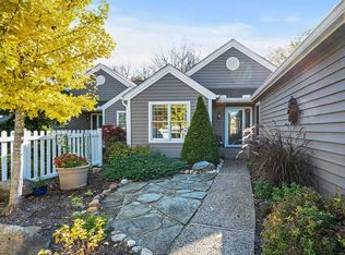 7926 Bar Harbor Dr, Cincinnati, OH 45255