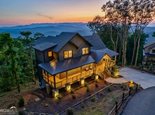 814 Overlook Dr, Blue Ridge, GA 30513