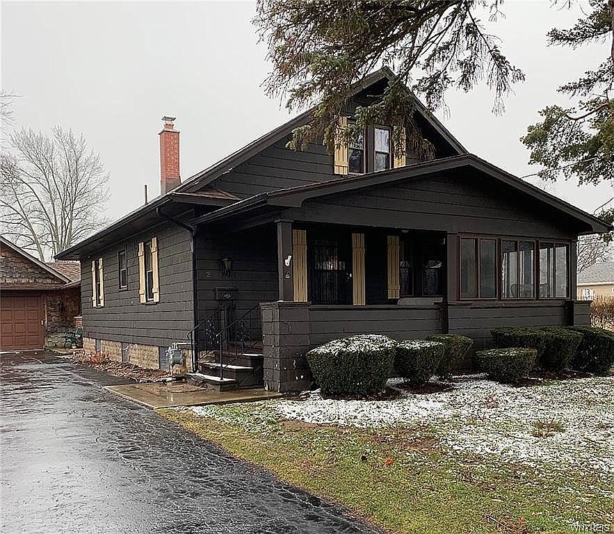2 Pennsylvania Ave, Lockport, NY 14094 Zillow