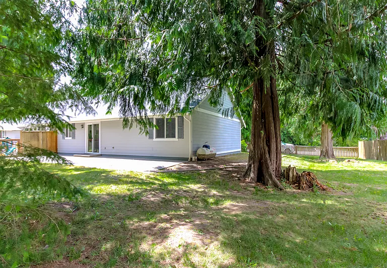 25807 87th Avenue Ct E — Photo 39