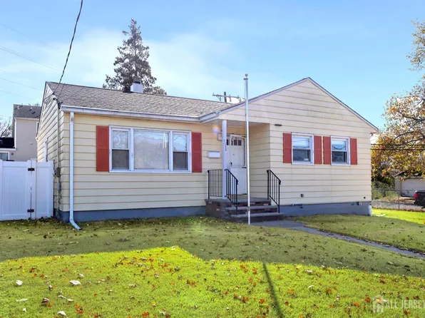 1088 Bordentown Ave, Parlin, NJ 08859