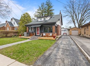 13 Forest Rd, Brantford, ON N3S 6V9
