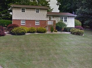 256 Briarwood Dr, Shady Spring, WV 25918