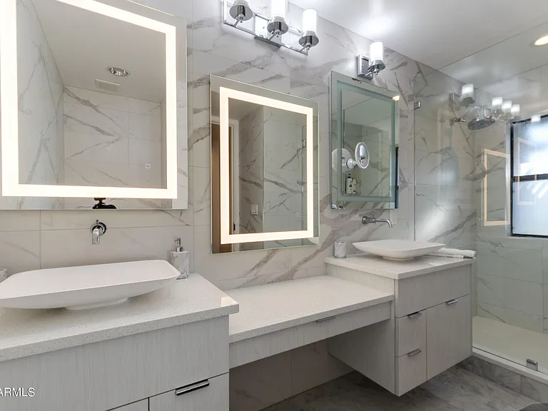2802 E Camino Acequia Dr #7 — Photo 18