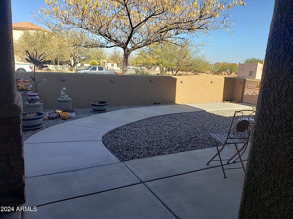 4th image of 1952 E YAVAPAI Place