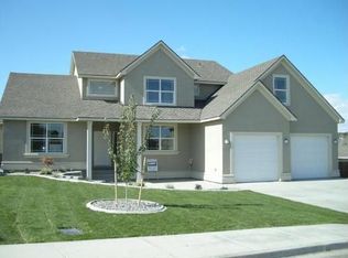3506 S Ledbetter St, Kennewick, WA 99337