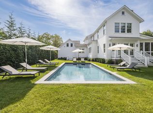 32 Glover St, Sag Harbor, NY 11963