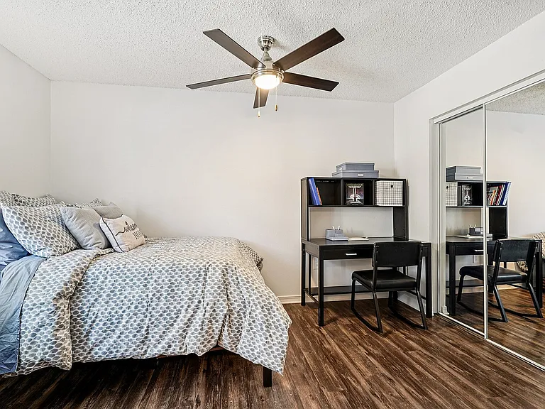 19-web-or-mls-SW 27th St-S1212-019