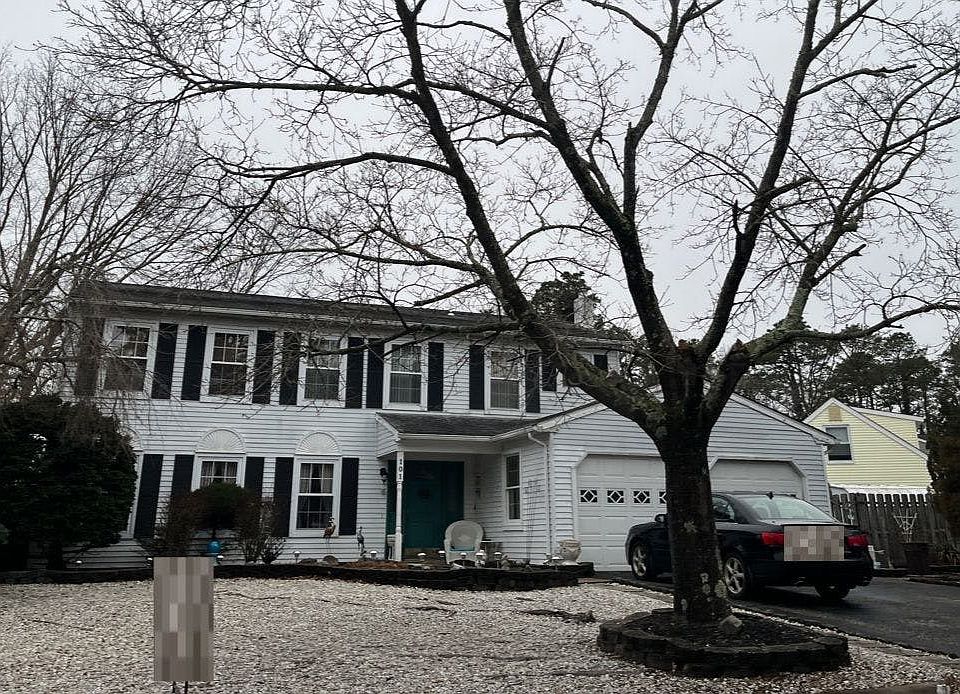 1st image of 101 Cayuga Ct